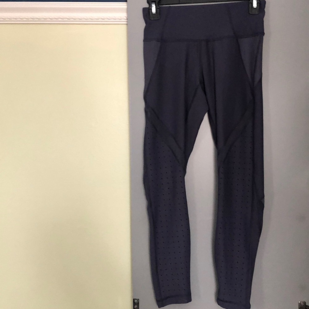 90 degree Purple leggings